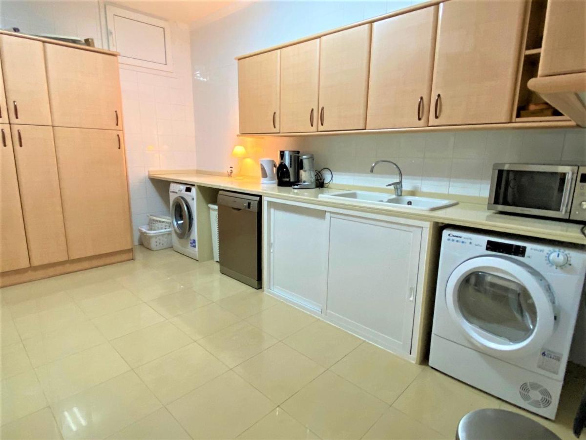 Beachside Villa With Panoramic Sea Views Benalmádena Kültér fotó